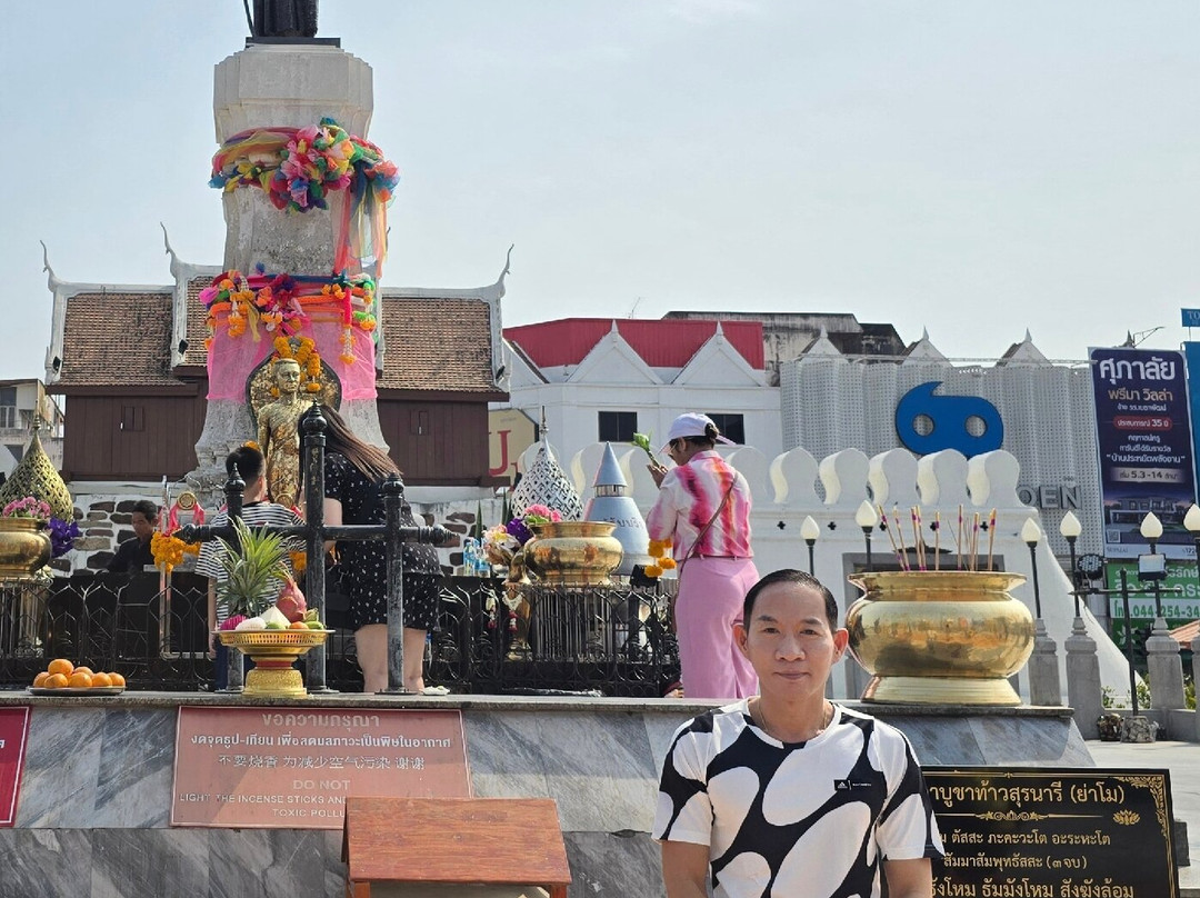 Thao Suranaree (Ya Mo) Monument景点图片