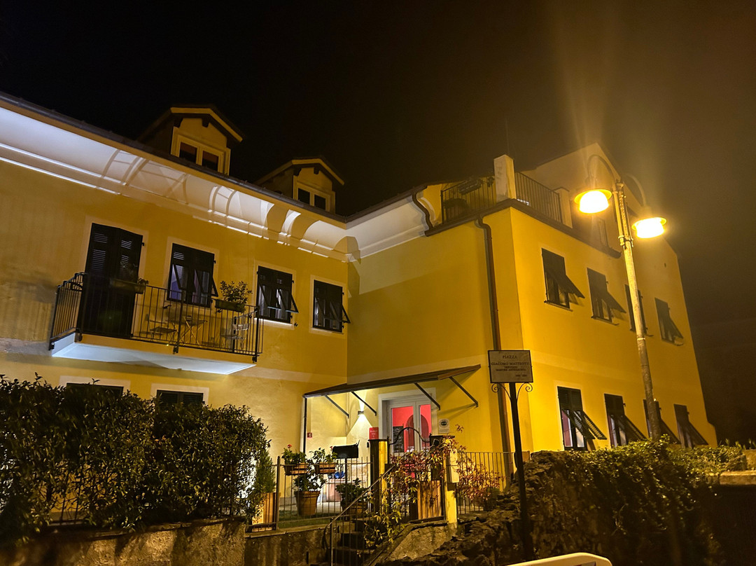 欧亚希酒店主图