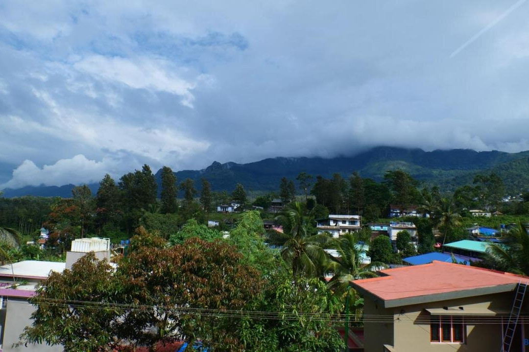 山坡隐居处