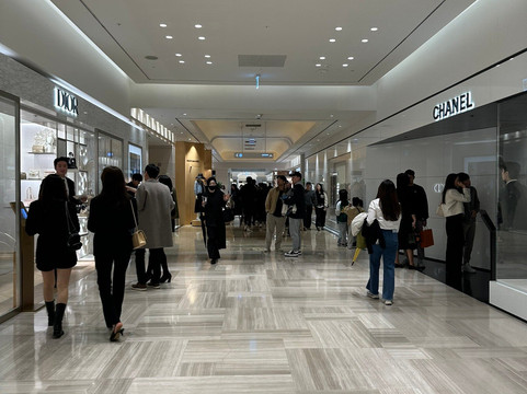 Shinsegae Gangnam-首尔必去景点