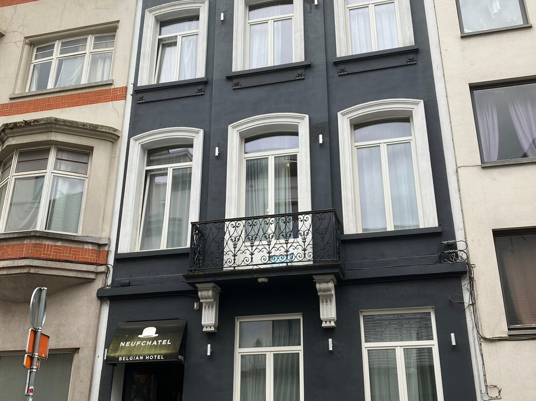 Hotel Neufchatel主图