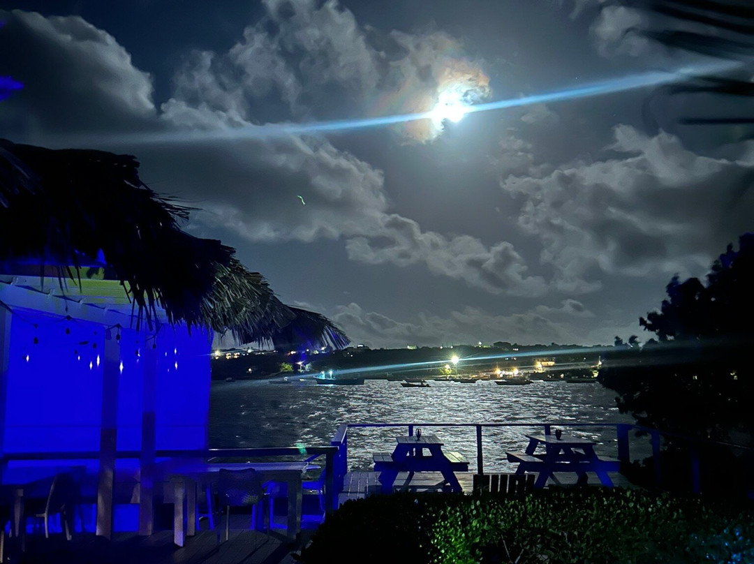 Arawak Beach Club主图