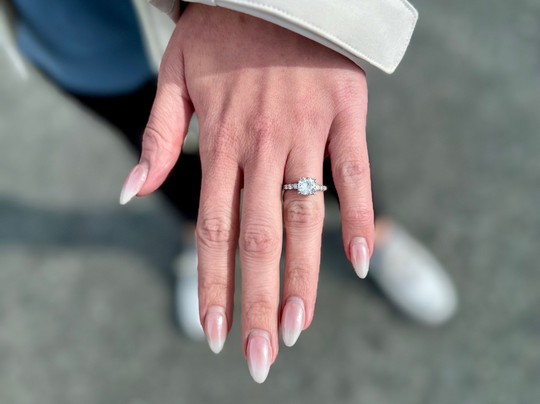 Aurora Jewelers-史凯威必去景点