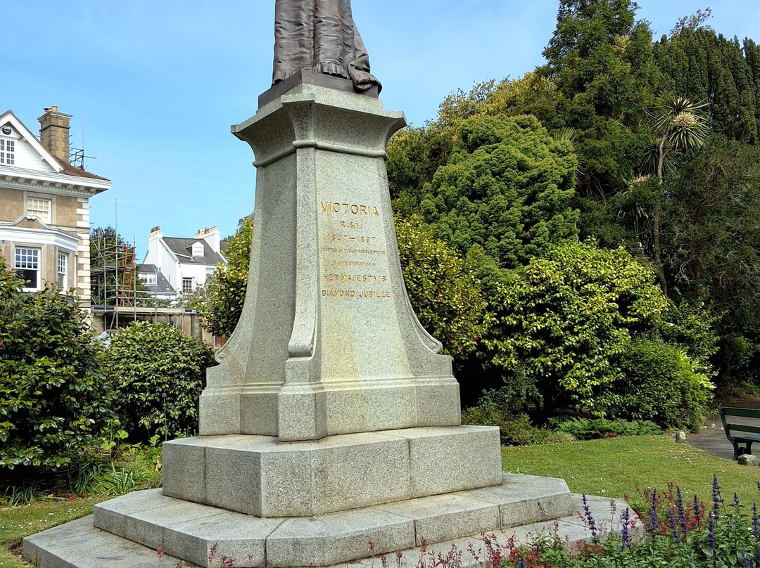 Candie Gardens-St Peter Port必去景点