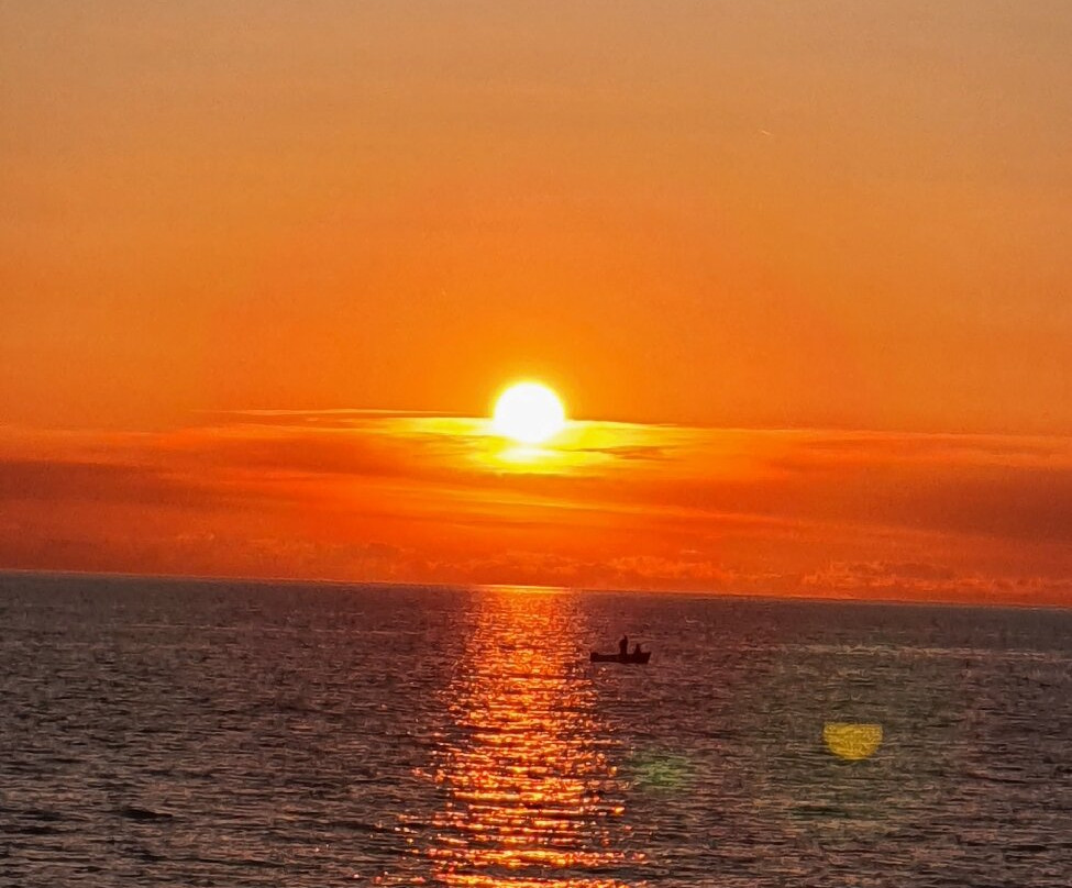 地中海宫酒店主图