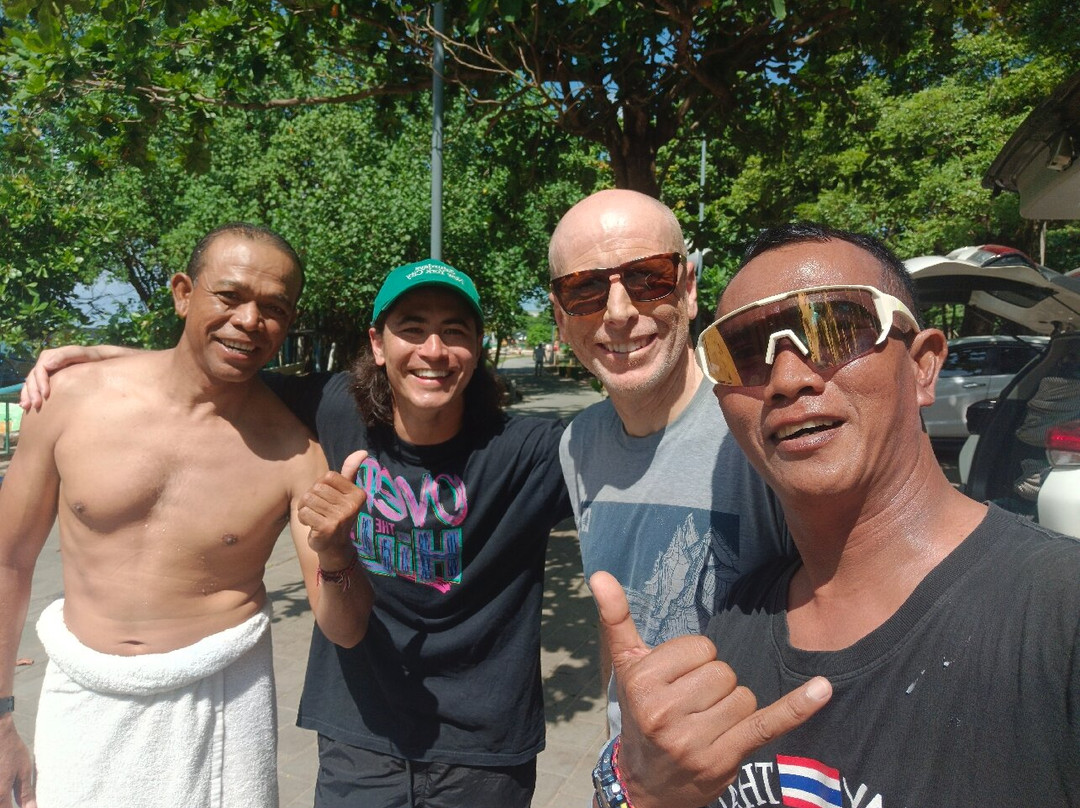 Bali Surf Tours-登巴萨必去景点