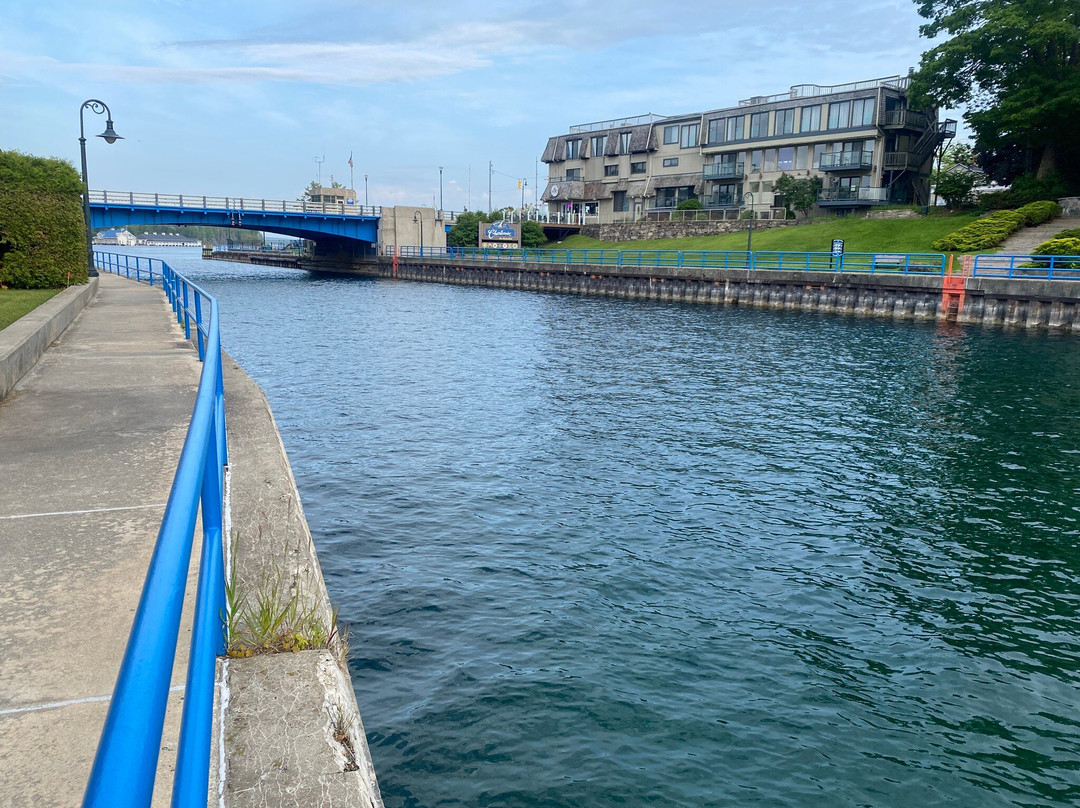 Hotel Earl Of Charlevoix主图