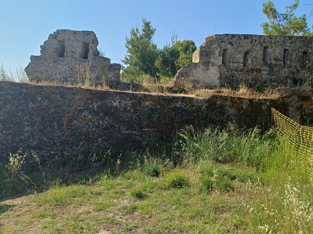 Enetikó Kástro Bóchalis-Bochali必去景点