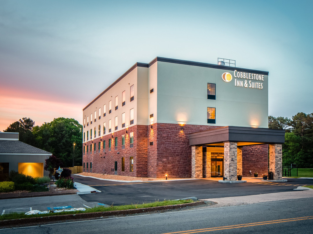 Clinton酒店住宿-Cobblestone Inn & Suites - Fairfield Bay