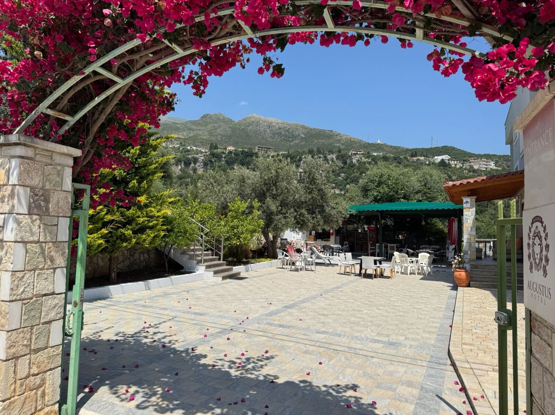 Augustus Hotel Dhermi主图