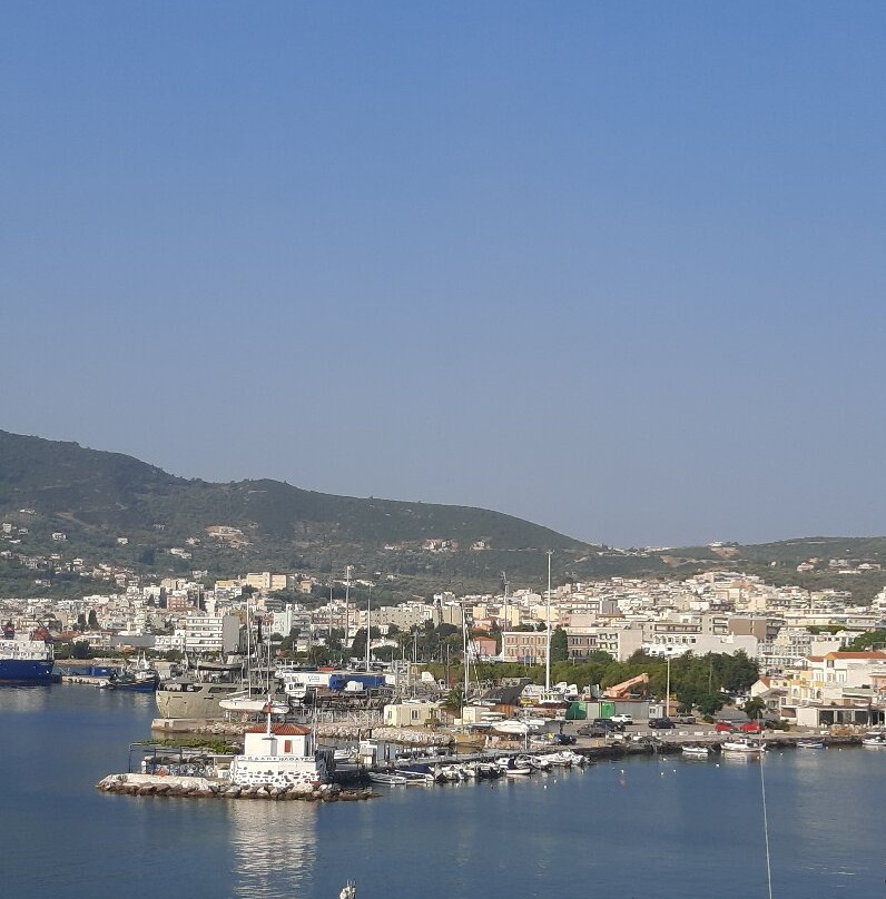 Panagia Glykofilousa-Petra必去景点