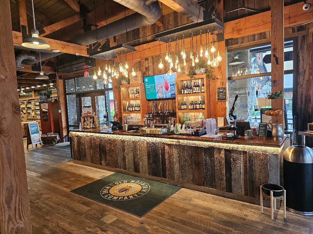 Old Mountain Wine Company-盖林柏格必去景点