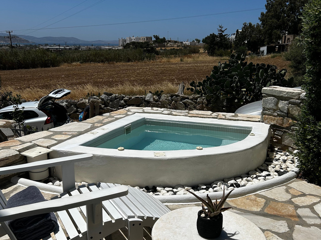 Aeolos Villas Sustainable Living主图