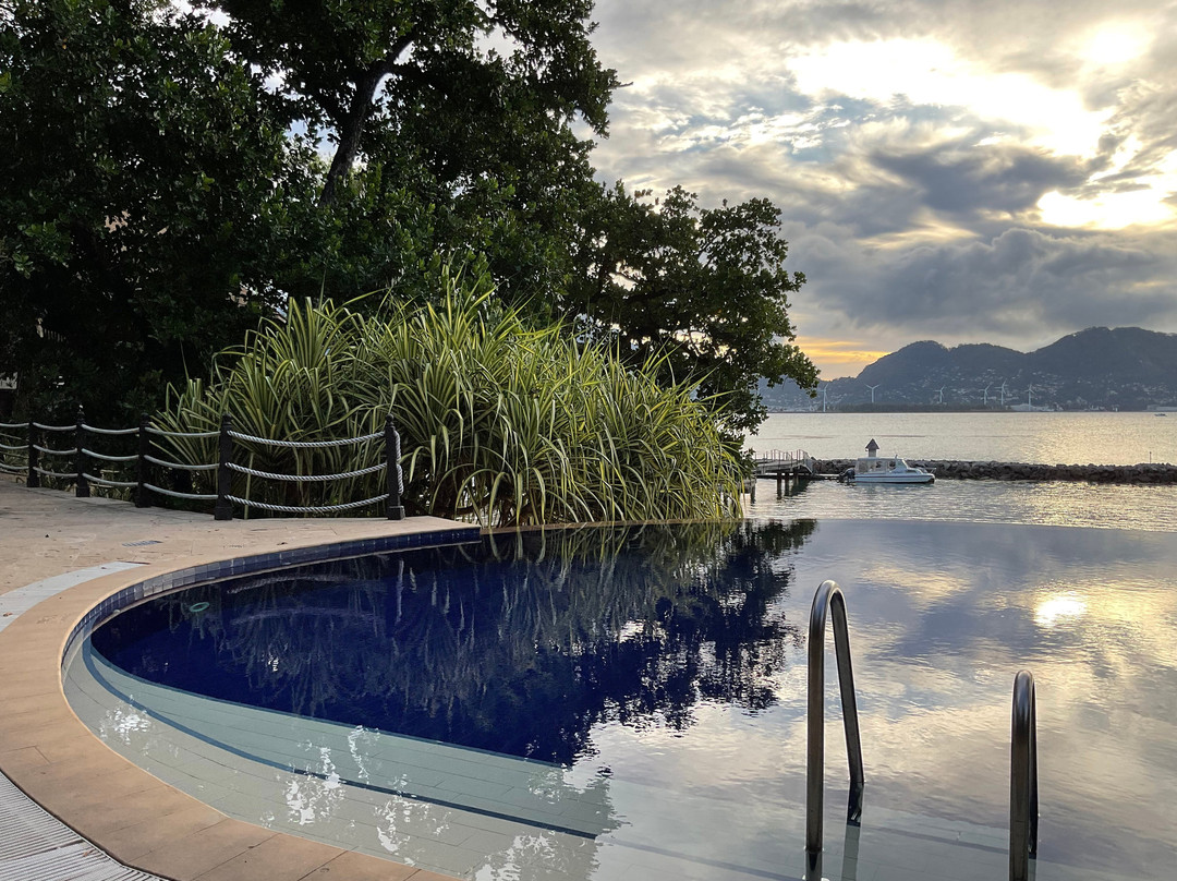 Cerf Island Resort主图