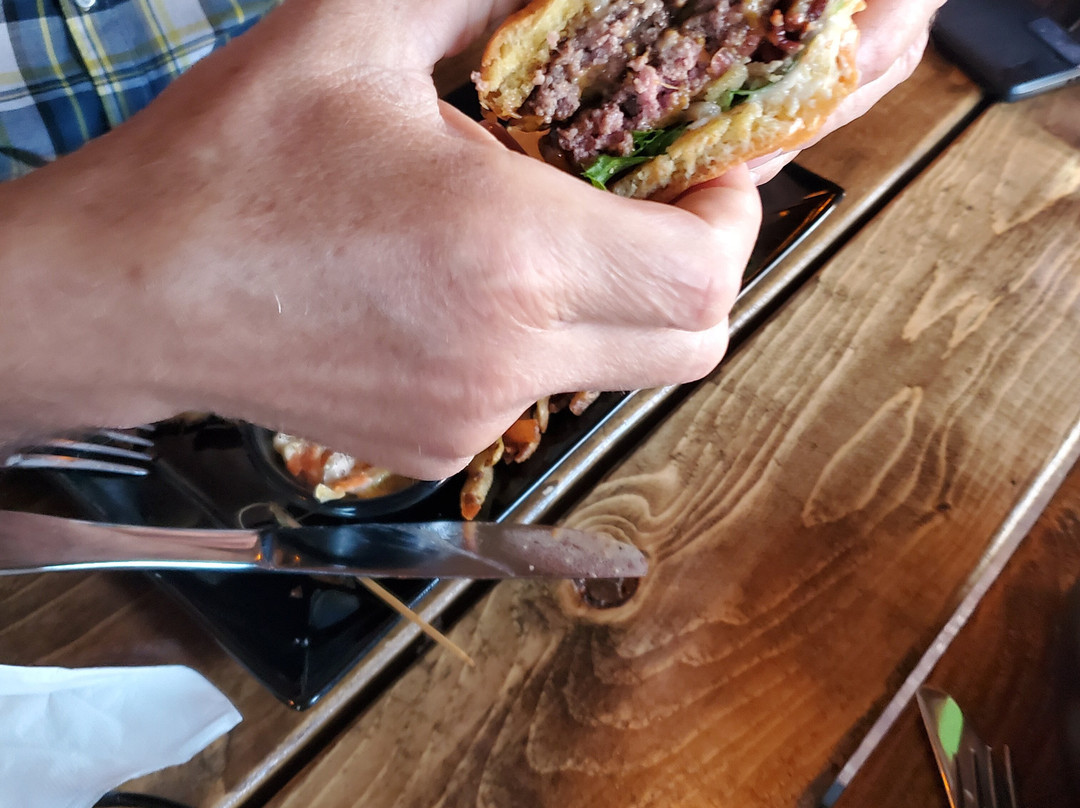 Refined Fool Brewing Company-Sarnia必去景点