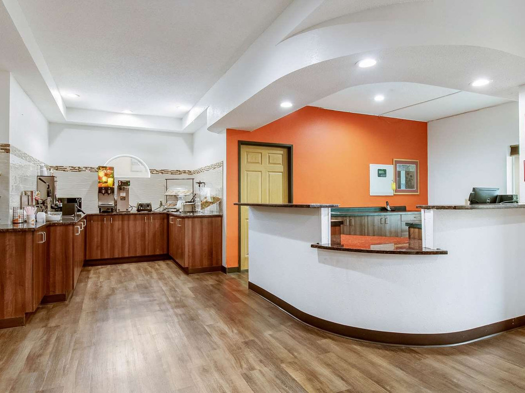 Edinburgh酒店住宿-Econo Lodge