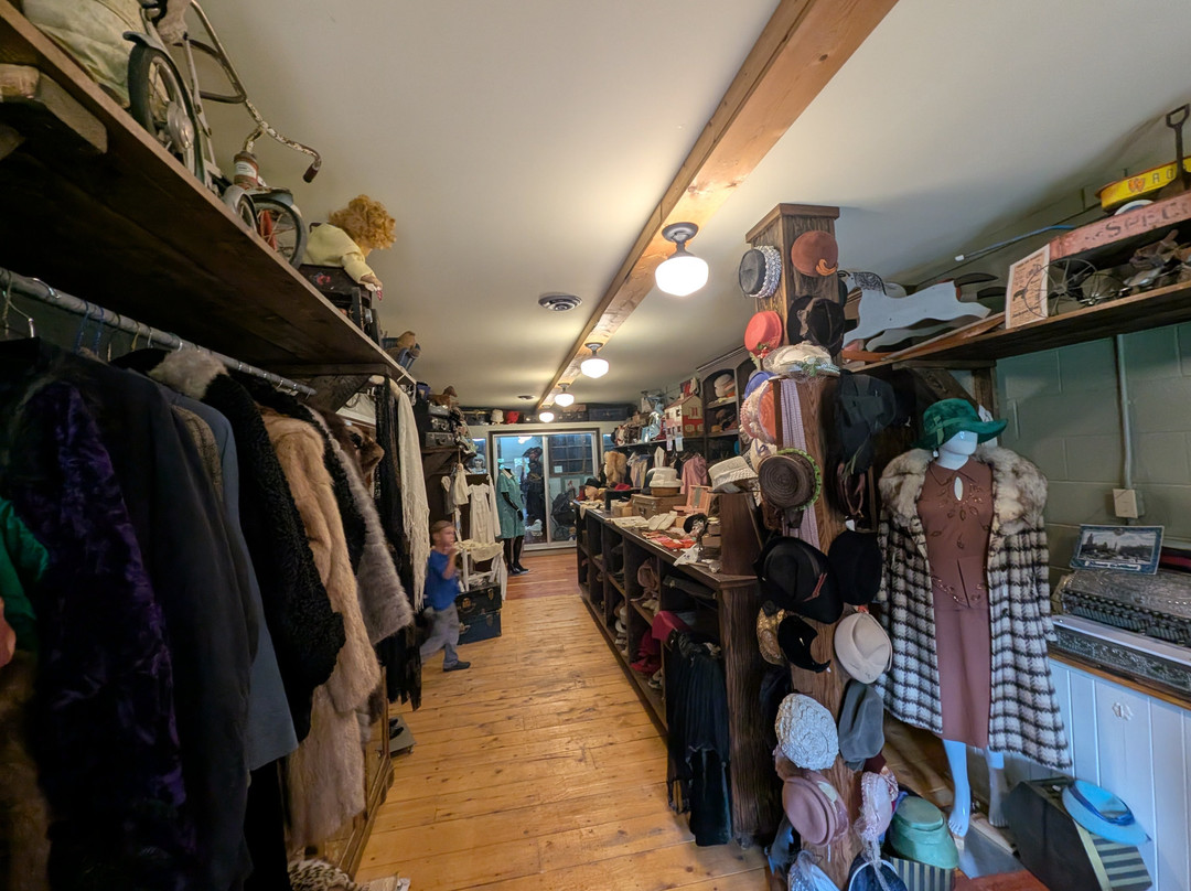 Kootenai Brown Pioneer Village-平雀溪镇必去景点