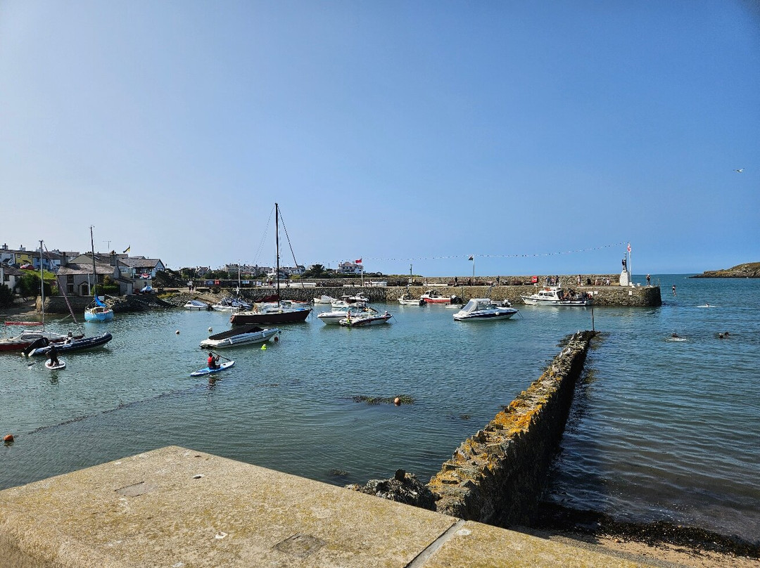 Cemaes Harbour-Cemaes Bay必去景点