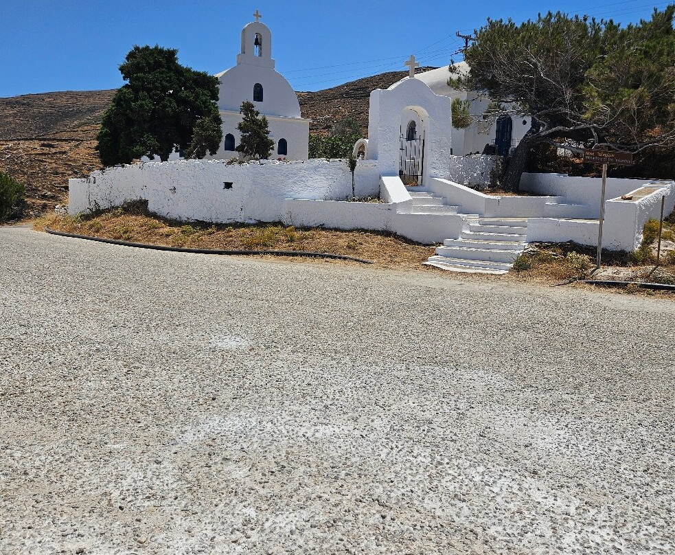 Moni Taxiarchon Monastery-Serifos必去景点