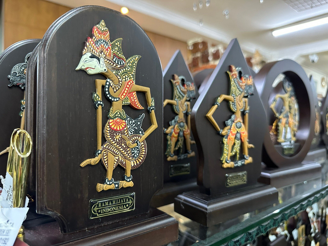 Mirota Batik-泗水必去景点