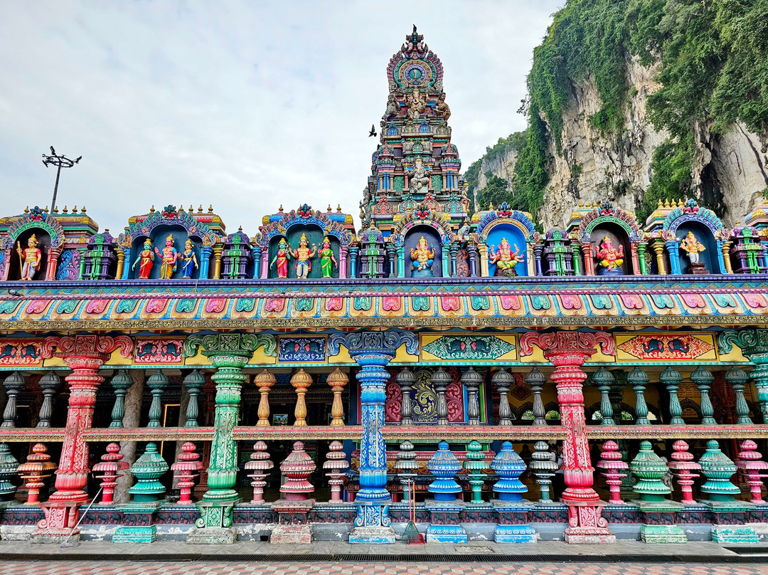 Sri Venkatachalapathi & Alamelu Temple-黑风洞必去景点