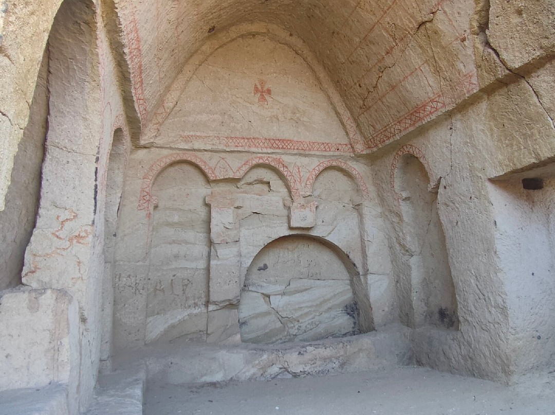 Karanlik Kilise-格雷梅必去景点