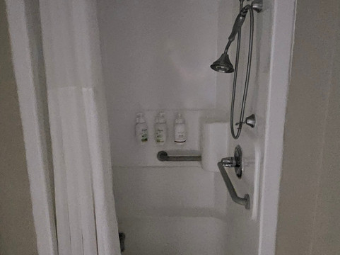 拉斐特呗盟套房酒店主图