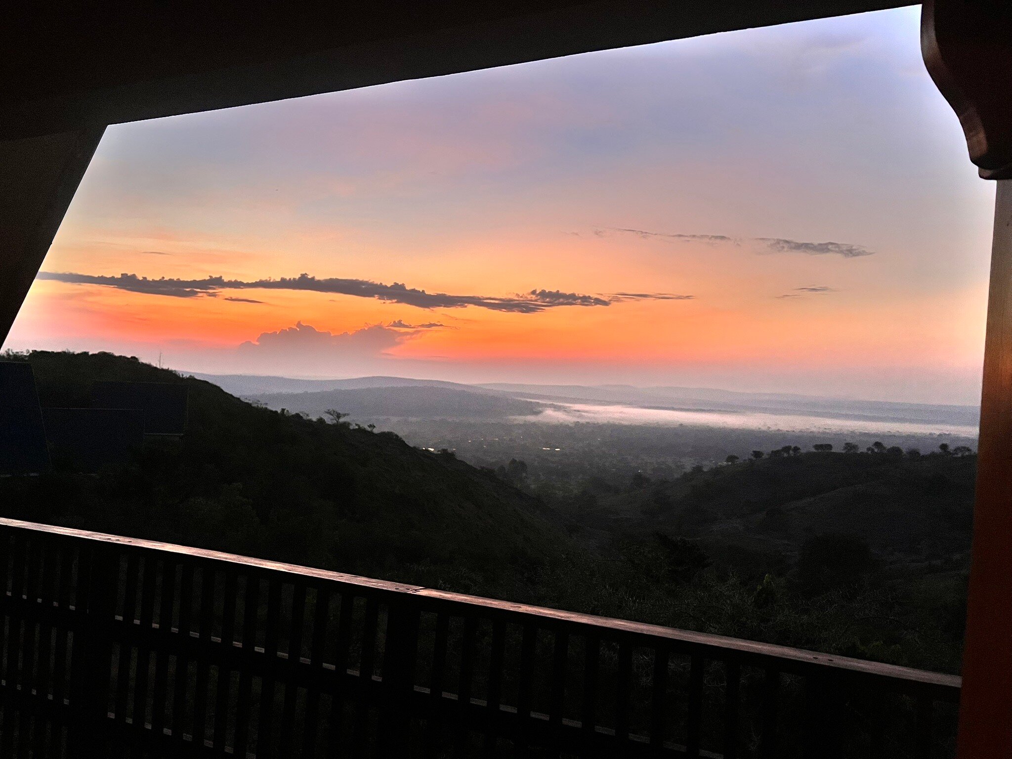 Hyena Hill Lodge-官方