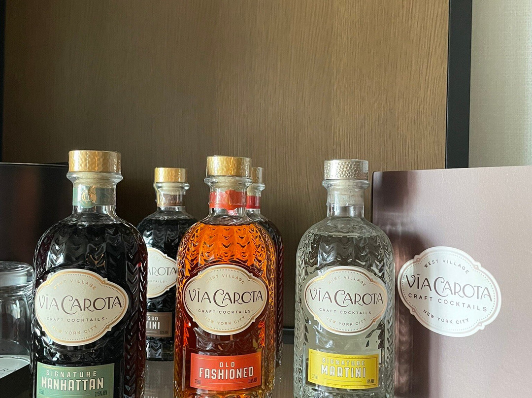 The Trade, Autograph Collection主图