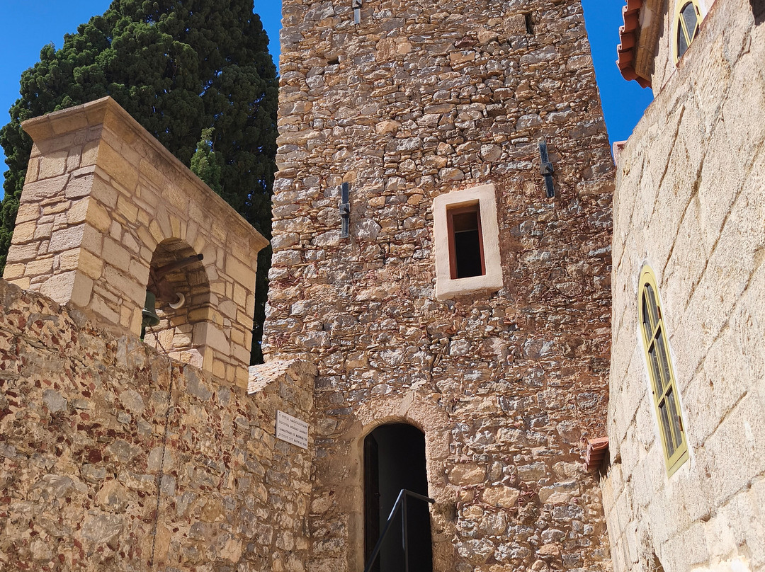 Agios Pandeleimonas-Tilos必去景点