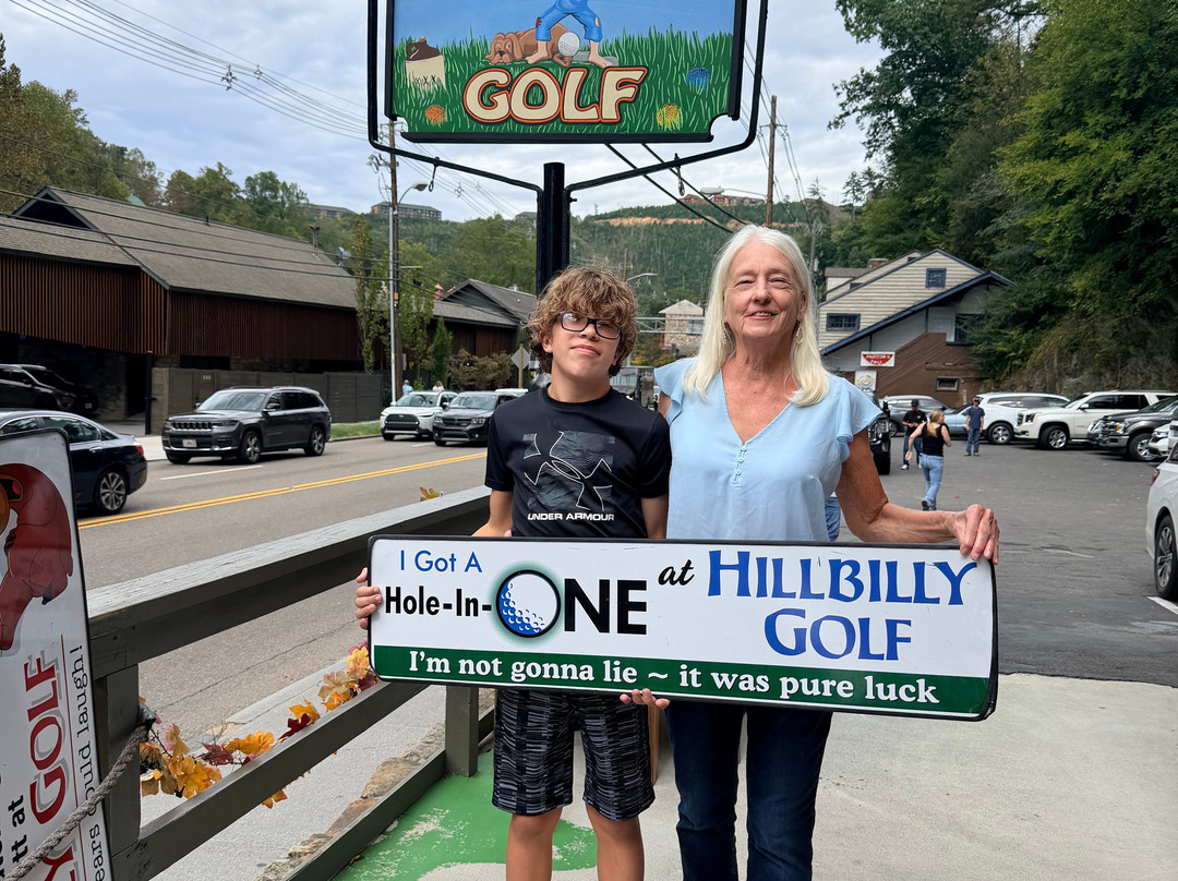 Hillbilly Golf-盖林柏格必去景点