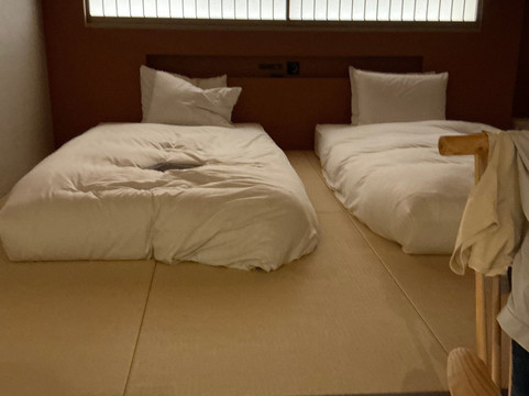 高山伍德酒店主图