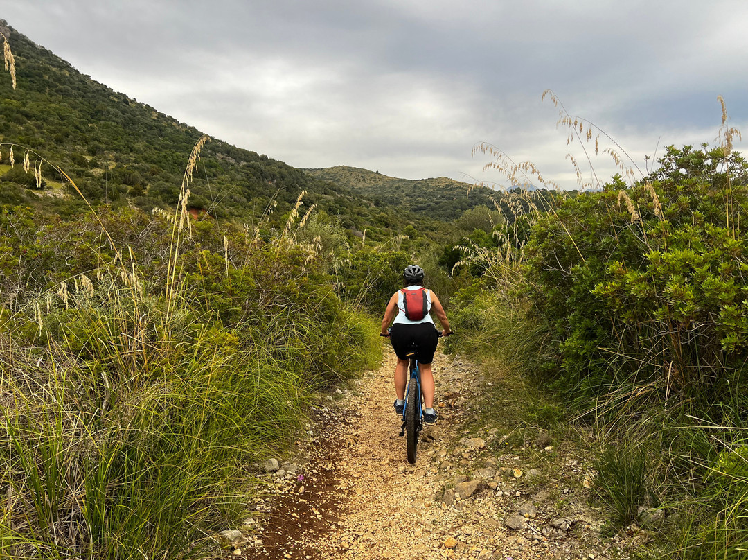 Bicimania Moretti-Marina di Camerota必去景点
