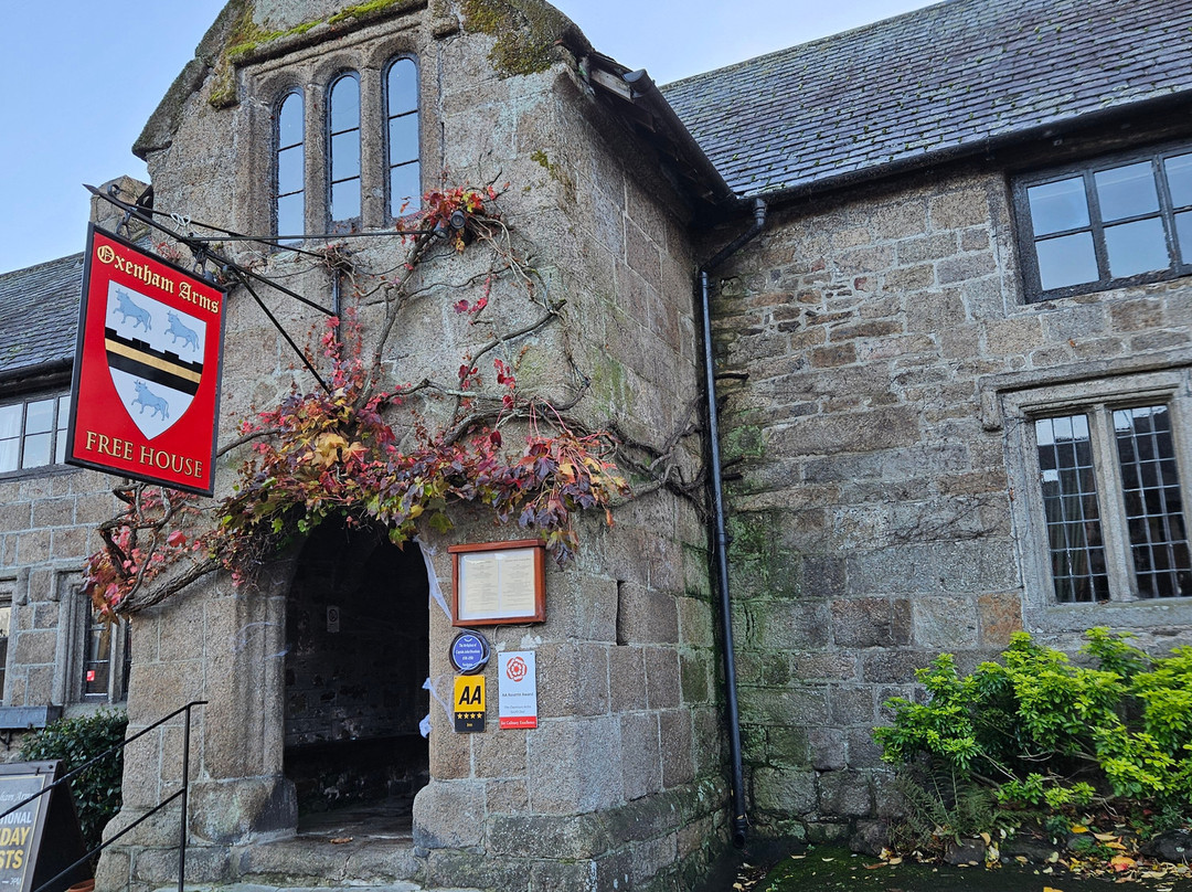 The Oxenham Arms主图