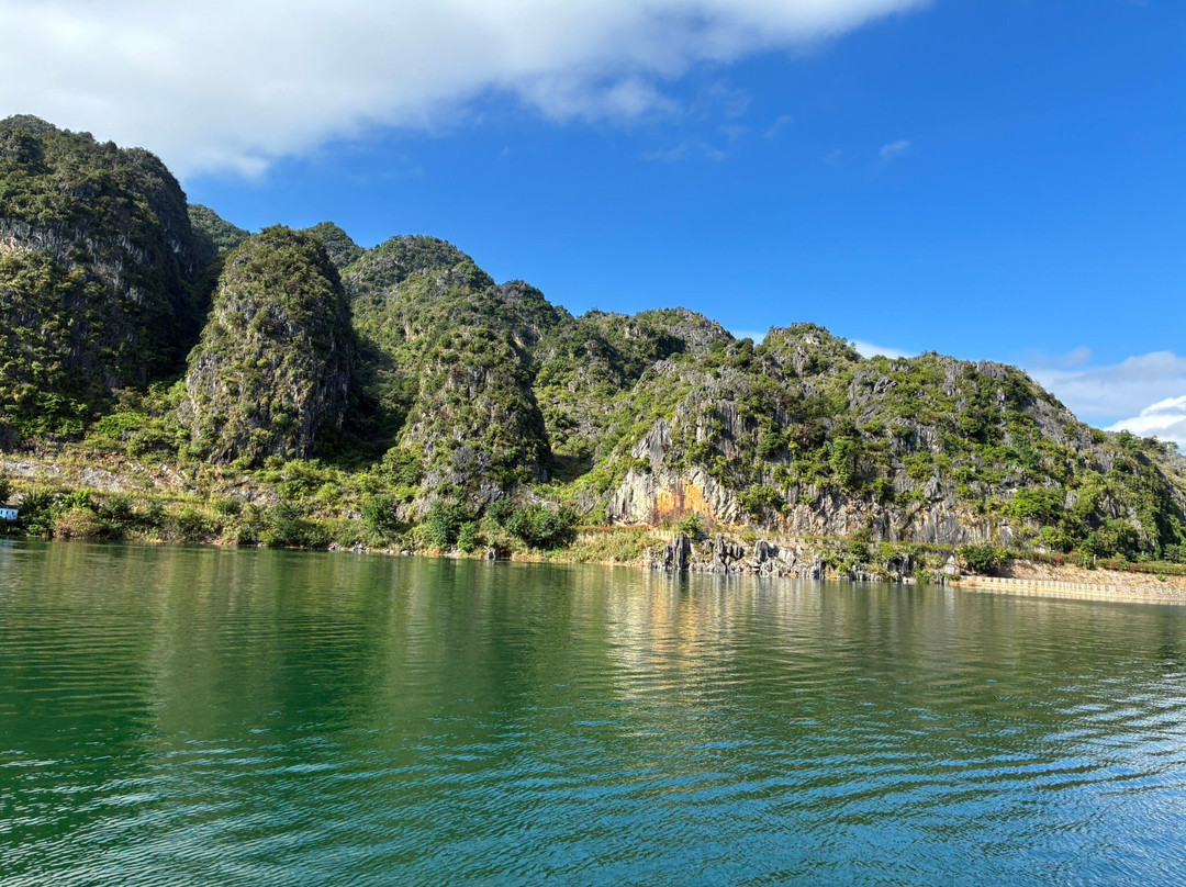 万峰湖景区-兴义市必去景点