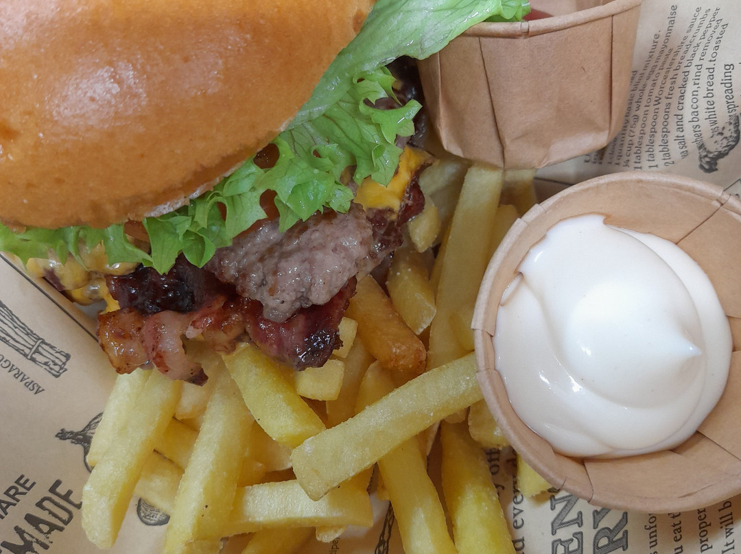 El Ciccio Burger (presso Mono Bar)