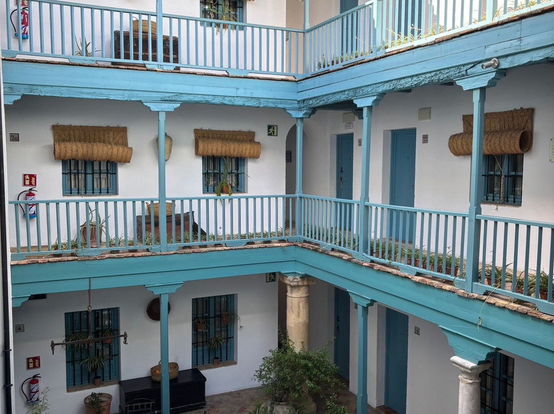 帕托斯宫旅舍主图