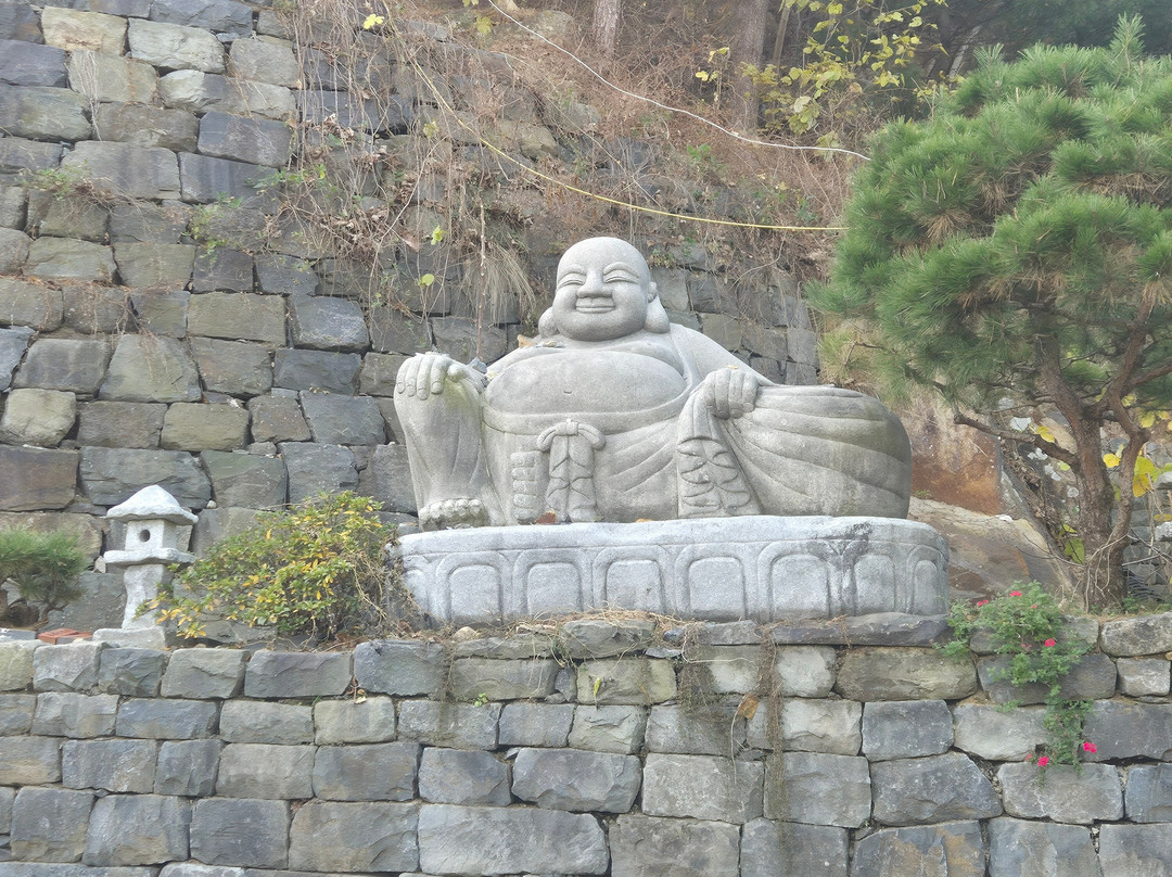 Wangdaesa-保宁市必去景点