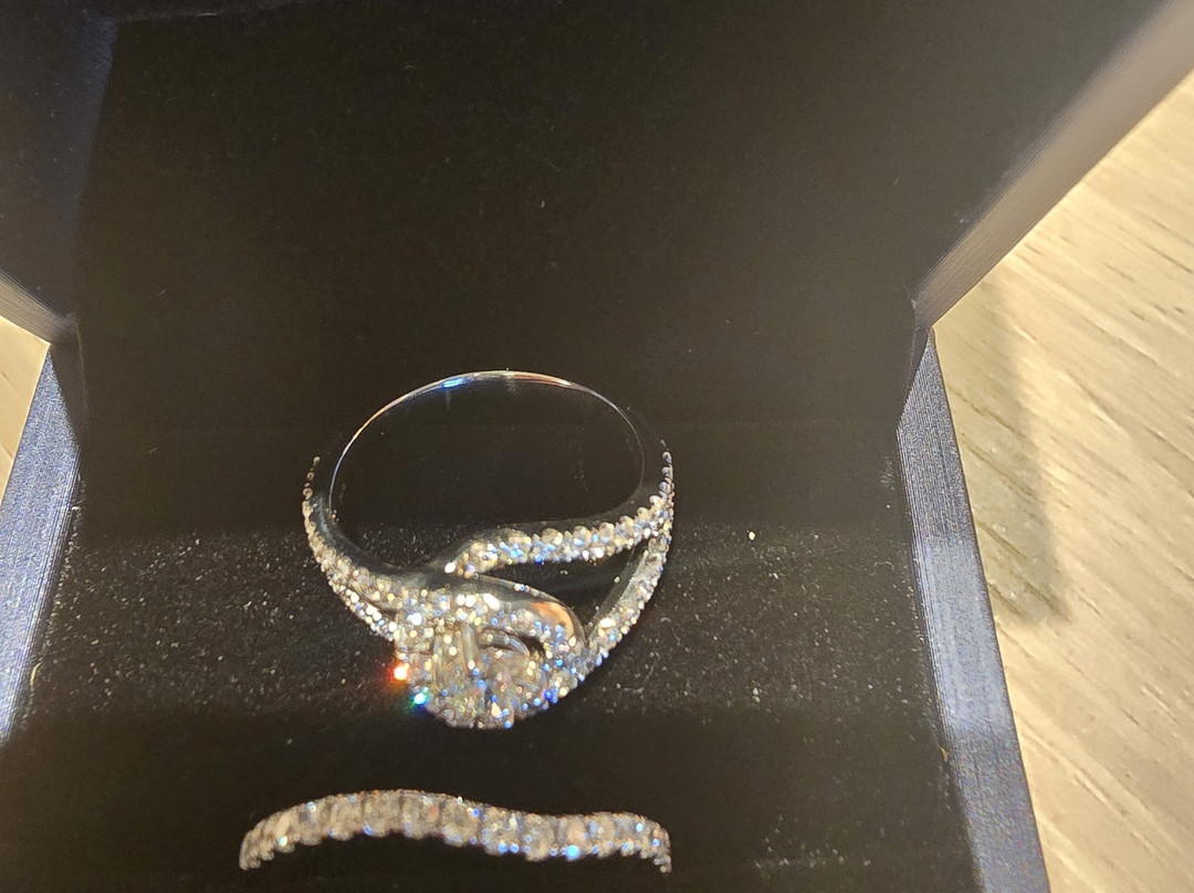 Majesty Jewelers-菲利普斯堡必去景点