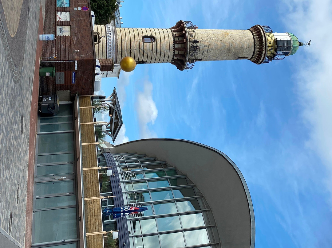 瓦尔内明德灯塔-瓦勒慕必去景点