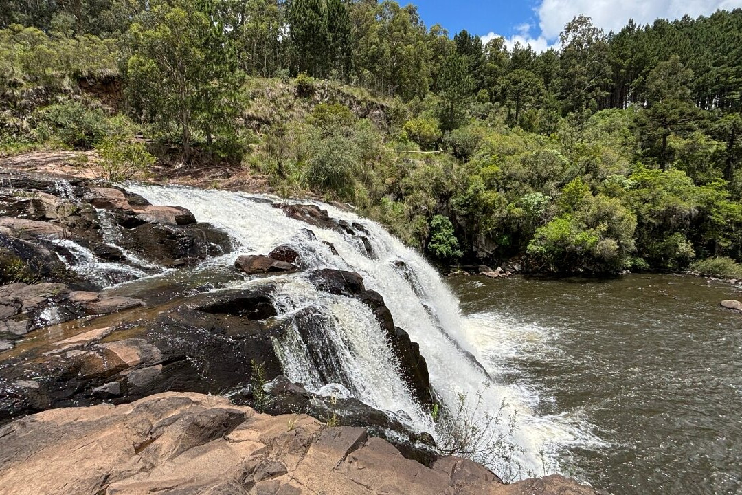 Cascata Barragem do Divisa-Sao Francisco de Paula必去景点