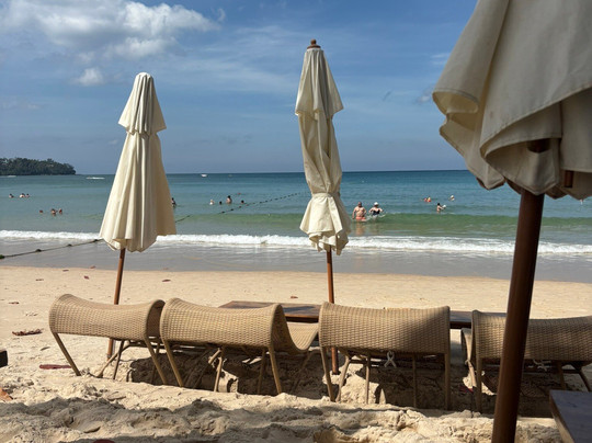 Yuuhi Beach Club & Karaoke-Bang Thao Nok必去景点