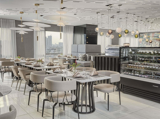 Novotel Suites Manila at Acqua主图