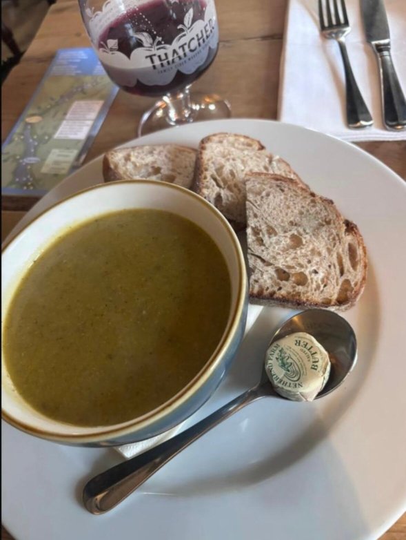 The Hand at Llanarmon-官方