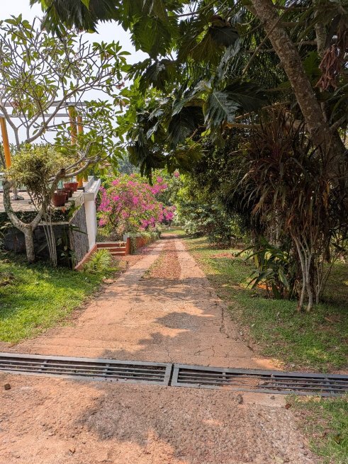 Over The Hill-官方