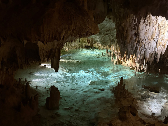 Cayman Crystal Caves-大开曼岛必去景点