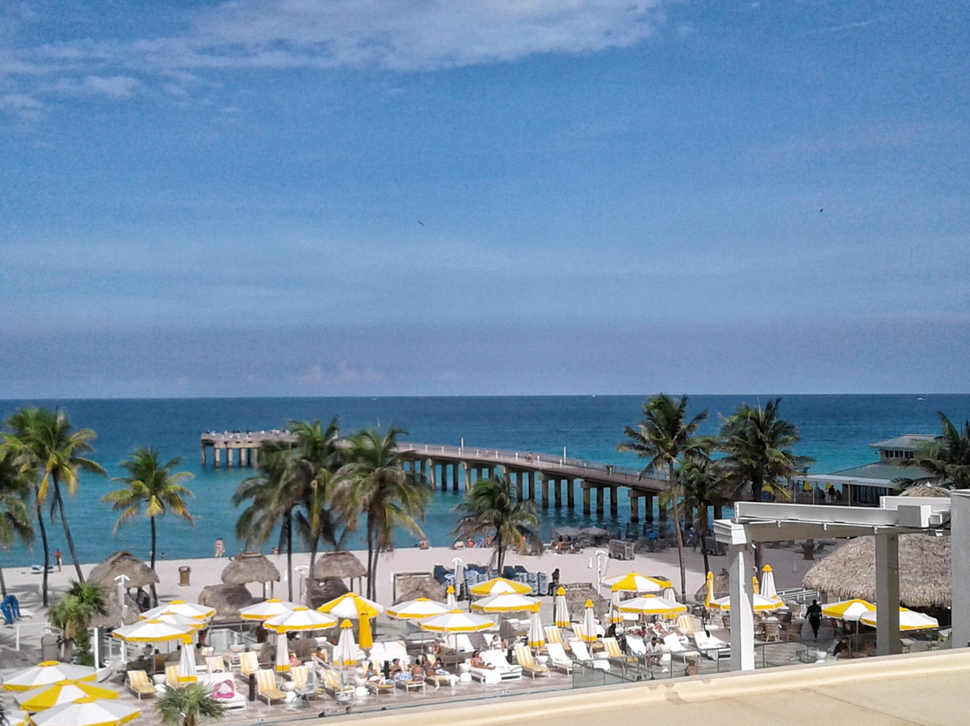 阳光迈阿密阳光岛海滩希尔顿格芮精选酒店主图