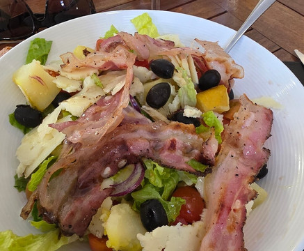 Côté Boulevard Ajaccio