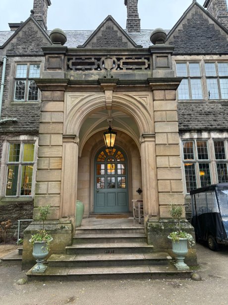 Callow Hall野蜂-官方