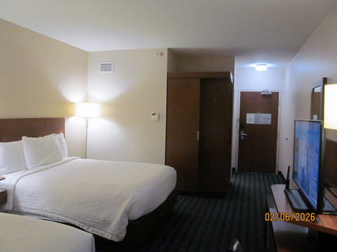 兰辛伊斯特伍德万枫酒店及套房主图